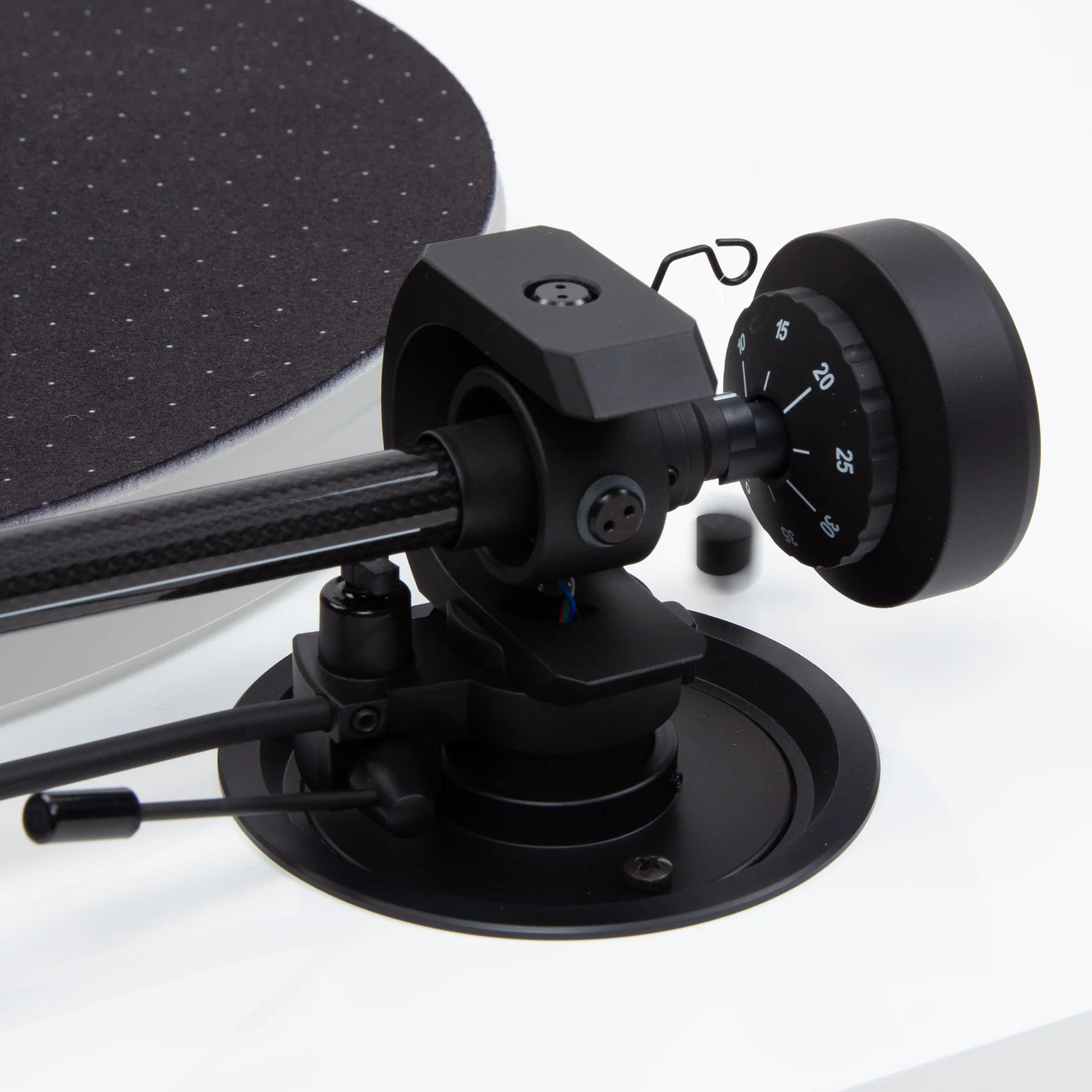 Pro-Ject: X1 Turntable w/ Olympia MM - Gloss White (Open Box Special) - Image 7