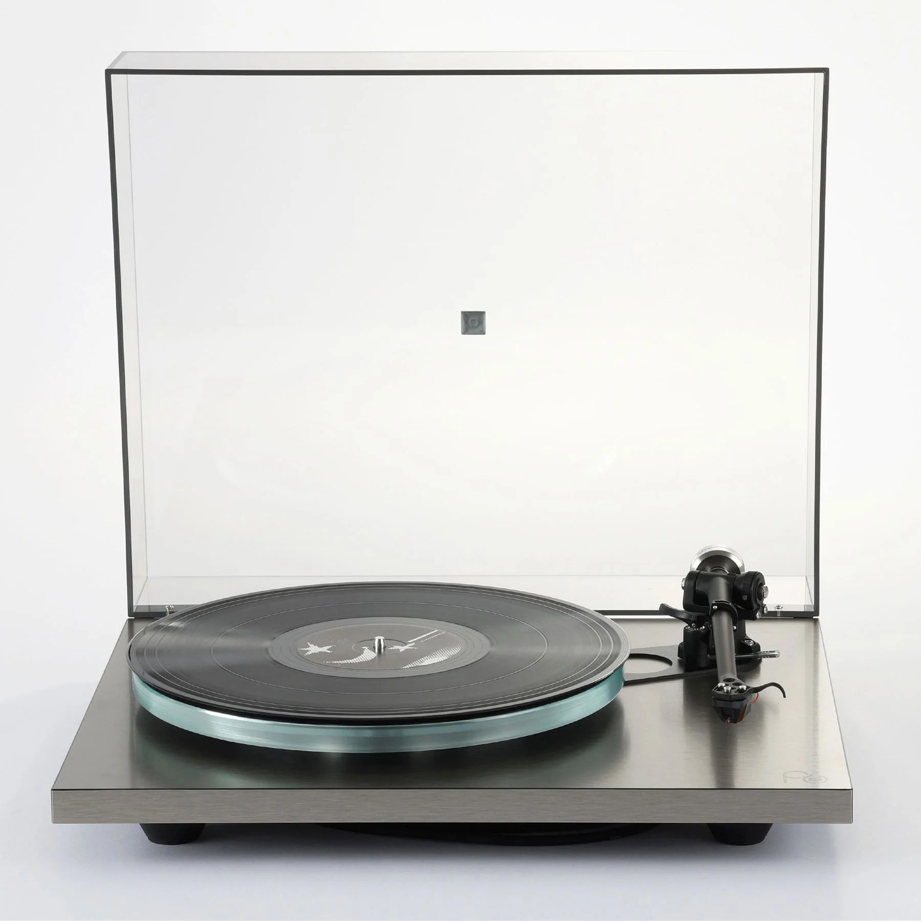 Rega: Planar 6 RS Turntable w/ ND9 Cartridge - Aluminum - Image 8